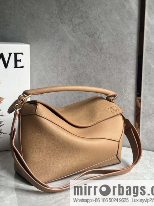 wsxc1708960994481_1-800x800lvsyig5patr9495_20250716001941.jpg LOEWE puzzle 30CM 0533 apricot