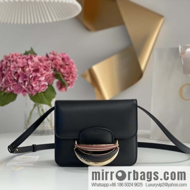 Chloe Kattie bracelet bag black