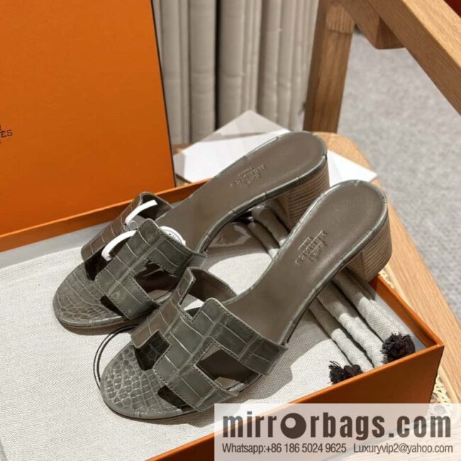 wsxc1708969284292_0-800x800k0libkfzyjr122169_20250702164531.jpg Hermès Crocodile 🐊 slippers
