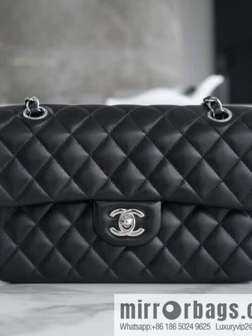 wsxc1709566343671_0-800x8001kzwa55whmt8969_20250716001511.jpg CHANEL \"Classic Flap\" Classic Mouth Cover Bag, Black Sheep Silver, Small A01113
