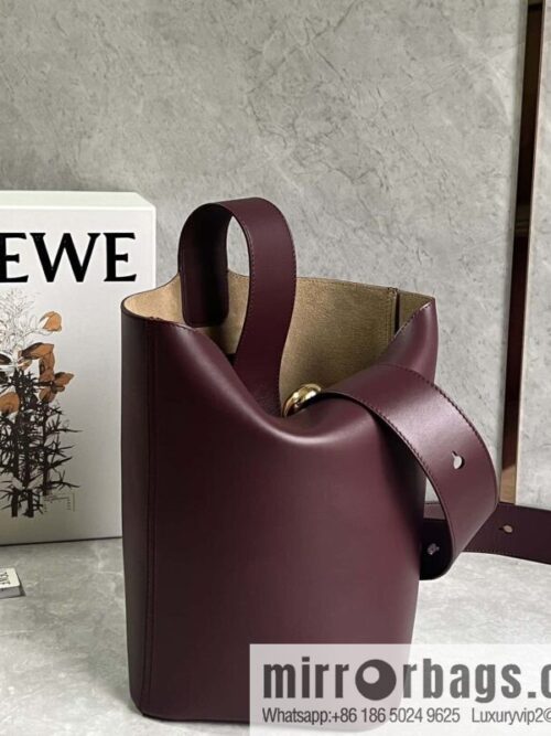 wsxc1709669850720_0-800x800al3rbhxldtl8415_20250716001103.jpg LOEWE Pebble bucket bag 0703 burgundy 24.5CM