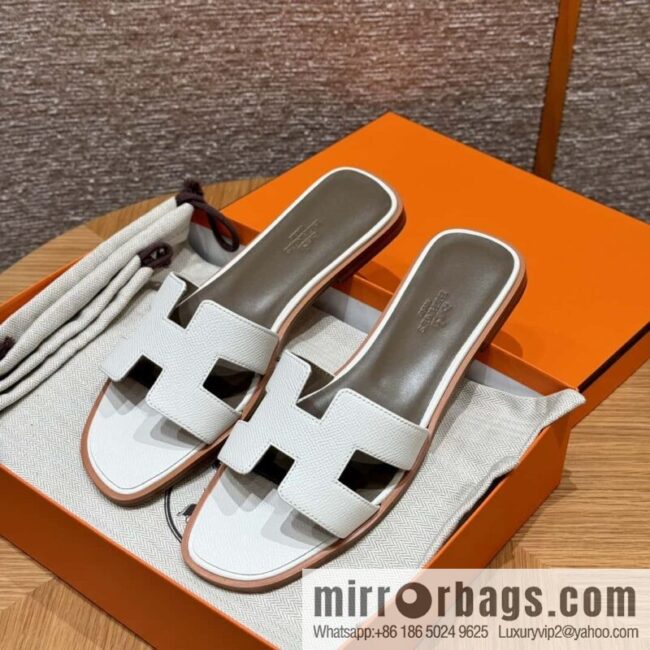 wsxc1711375605394_0-800x800w2aefuwpfuv117781_20250702135311.jpg Hermès slippers
