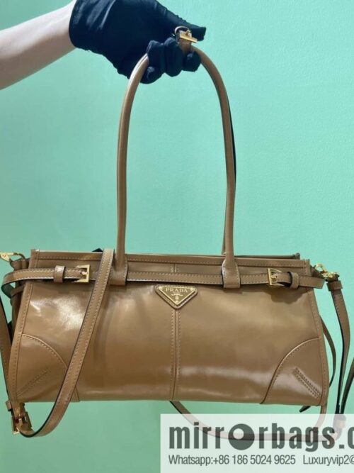 wsxc1711376482737_0-800x800hnazri4g05c5277_20250715234215.jpg PRADA 🎉 LusSo lf oil wax skin 🎉 1BA426S 🎉🎉 brown