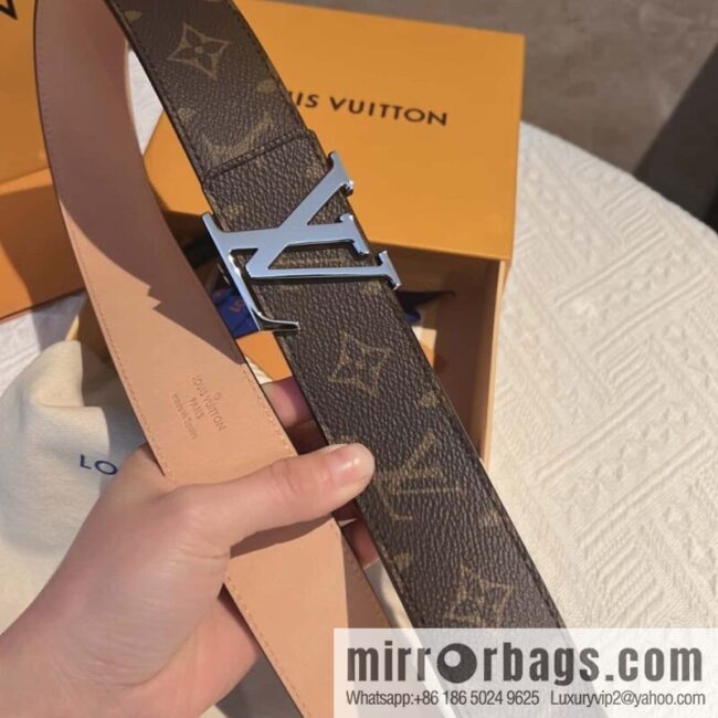 LV signature letter metal buckle belt M9808/M9608/M9610
