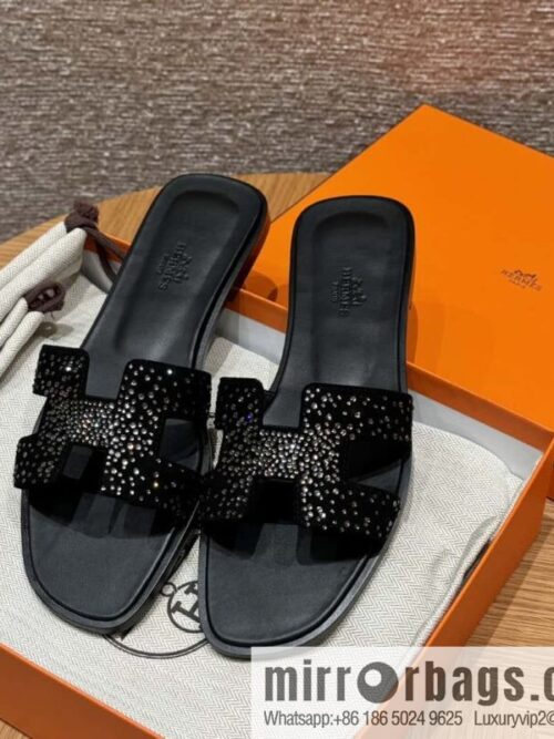 wsxc1711543922147_0-800x8005v1ydhkhqg1110152_20250702080438.jpg The latest diamond-faced slippers from Hermès