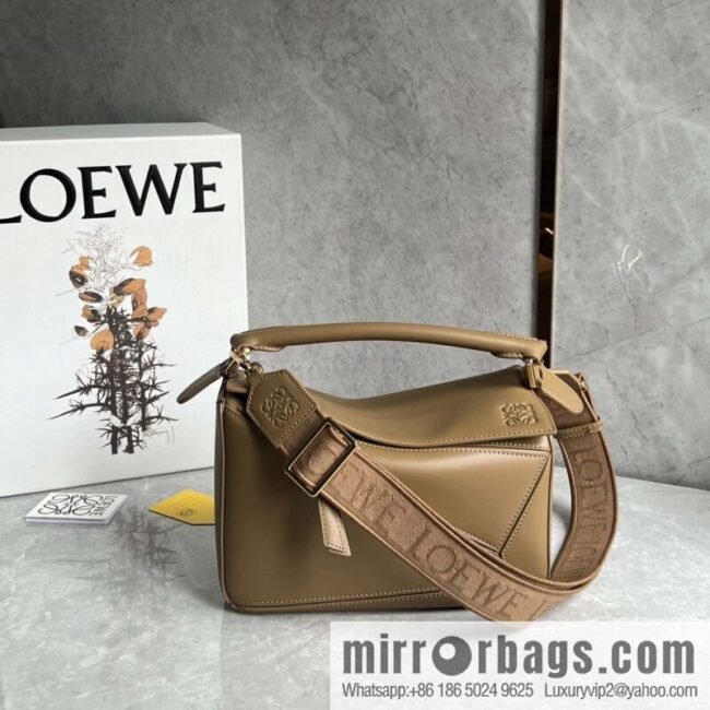 LOEWE satin leather ➕ Anagram embroidery shoulder strap puzzle geometric bag 0189 oak brown
