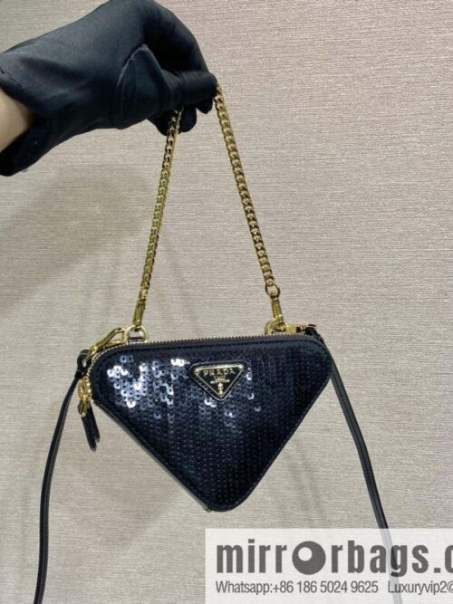 wsxc1711968805951_0-800x800d5blctobhg12323_20250715231426.jpg PRADA 🎉 Gemini Sequins Triangle Pack 🎉 1NR015 New 😘 Sequins
