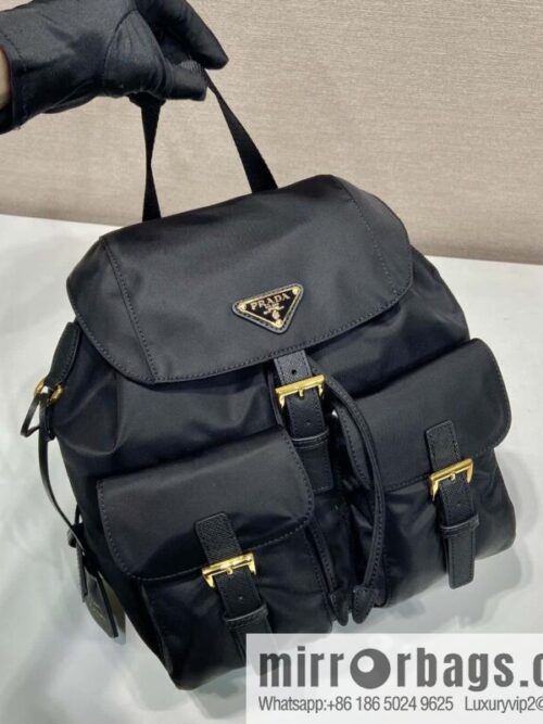 wsxc1711969667329_1-800x800zcrnkkpwd5o2275_20250715231357.jpg PRADA 🎉 gold buckle classic backpack 🎉 1BZ677 gold hardware