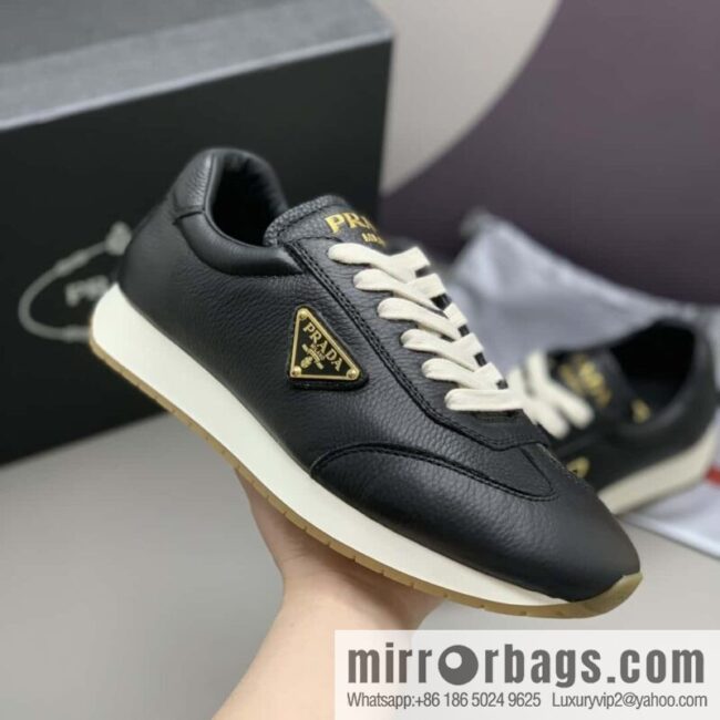 PRADA 🆕 men\'s sports and leisure shoes