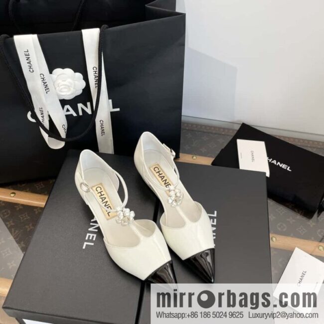CHANEL Xiaoxiang Early Spring Camellia 🥰 Pointed Wedge Heel Single Shoes