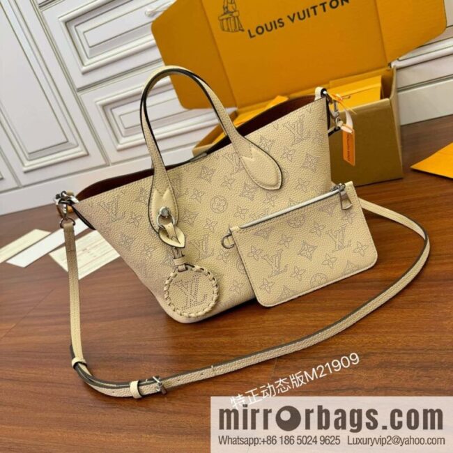 LV M21909 BLOSSOM Small handbag