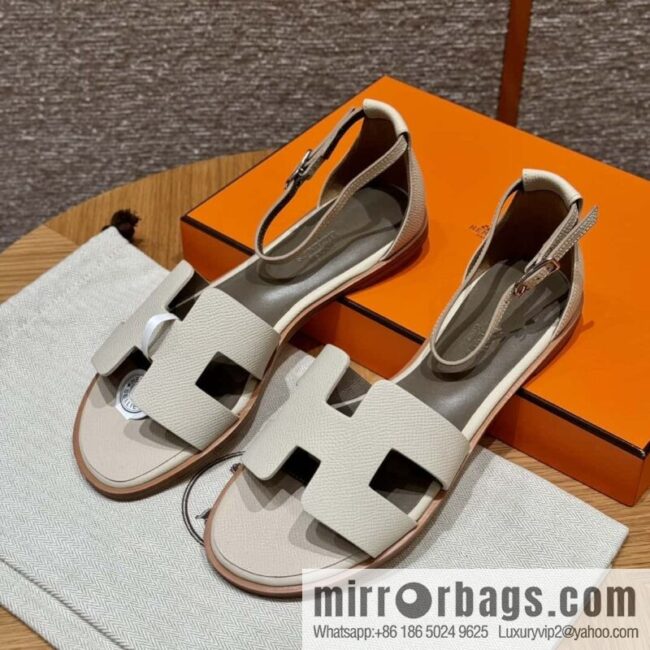 wsxc1712919963524_0-800x800lvfcccamzg0108432_20250702072055.jpg Hermès H\'s must-wear sandals in spring and summer