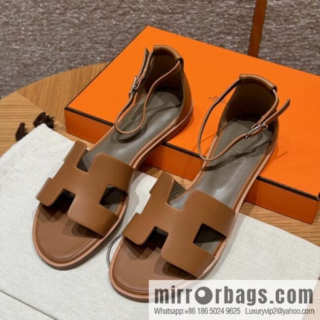 wsxc1712920490024_0-800x800nj0heaajyxh100194_20250702040858.jpg Hermès H\'s must-wear sandals in spring and summer