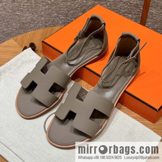 wsxc1712923141153_0-800x800xsu2qkezkpa100121_20250702040704.jpg Hermès H\'s must-wear sandals in spring and summer