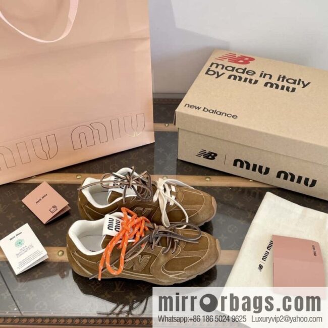 Miu Miu ✖ 𝐍𝐞𝐰 𝐁𝐚𝐥𝐚𝐧𝐜𝐞 𝟓𝟑𝟎 joint model Lace-up Forrest training shoes, football shoes