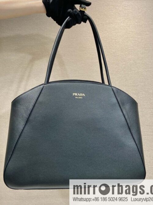 wsxc1713804129944_0-800x800ipzin0lynpc207345_20250709075110.jpg PRADA 🎉 new 🎉 1BG510 tote bag