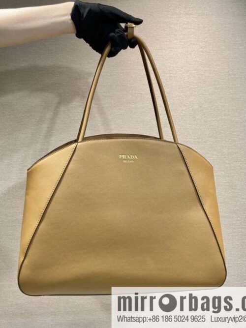 wsxc1713804252310_0-800x800rtxmyu3vhvl207330_20250709075045.jpg PRADA 🎉 new 🎉 1BG510 tote bag