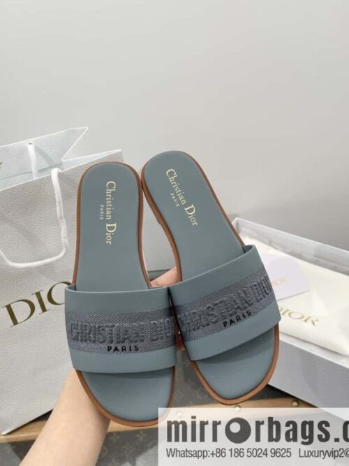 wsxc1713892110539_0-800x8000zbnixqobzm99139_20250702034152.jpg DIOR spring and summer new leather embroidered flat-bottomed slippers series