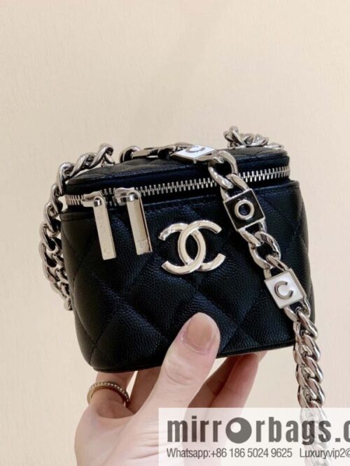 wsxc1714403051478_0-800x8000ago0dsbqr3204188_20250709062946.jpg CHANEL 2022cc spring and summer series, enamel buckle lychee leather mouth red envelope AP2718