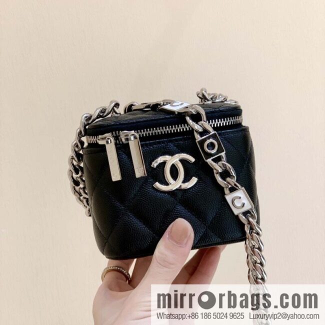 wsxc1714403051478_0-800x8000ago0dsbqr3204188_20250709062946.jpg CHANEL 2022cc spring and summer series, enamel buckle lychee leather mouth red envelope AP2718