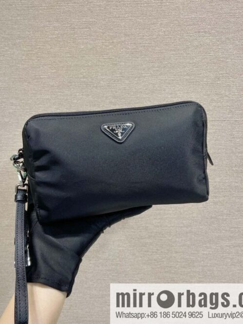 PRADA 🎉 new handbag 🎉 1NS693 Platinum hardware