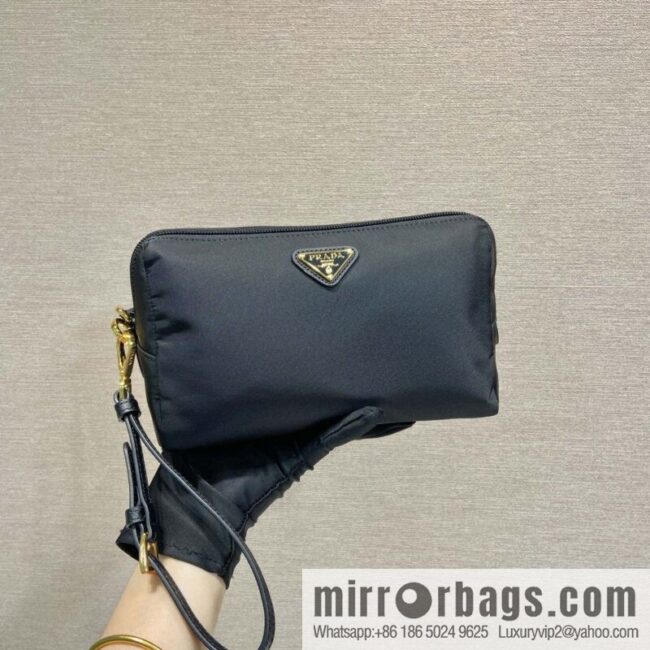 PRADA 🎉 new handbag 🎉 1NS693 Platinum hardware