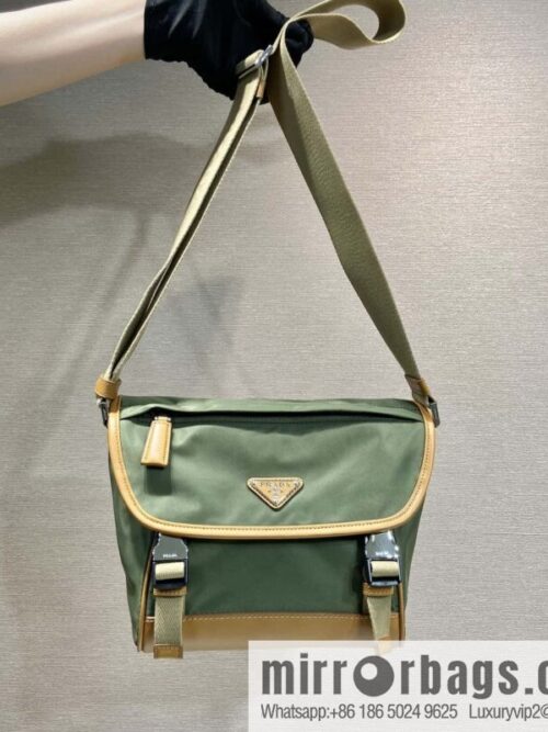 wsxc1715100303214_0-800x8001gnlf1e5txw203537_20250709061123.jpg PRADA 🎉 new messenger bag 🎉🎉 2VD066S