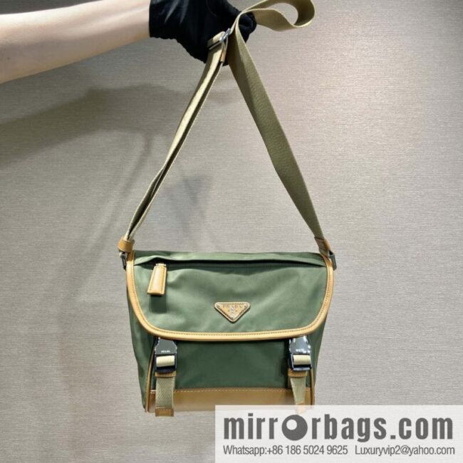 PRADA 🎉 new messenger bag 🎉🎉 2VD066S