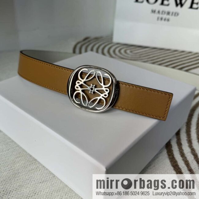 LOEWE Luo Yiwei\'s new belt smooth cow leather double-sided belt 2.8CM.