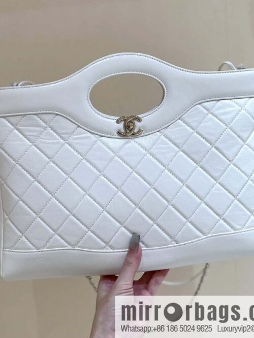 wsxc1715786321025_3-800x800jwpb5ca0ebj202991_20250709055633.jpg CHANEL 24S horizontal 31bag oil wax sheepskin AS4854