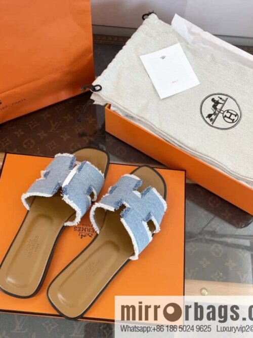 wsxc1715875448943_0-800x800l0oz2a3tcep89611_20250701234040.jpg The latest denim tassel slippers from Hermès
