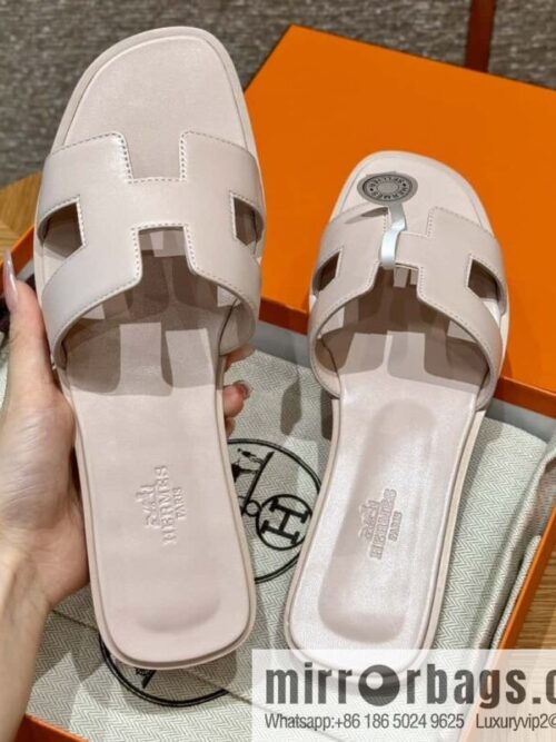 wsxc1716220033401_0-800x800pggq1na1soo89078_20250701232602.jpg Hermès 181 Oran slippers, plain /Swift petal powder/Petal powder