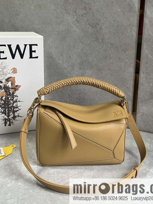 wsxc1716399882102_0-800x800yvl1f13p50x199508_20250709042346.jpg LOEWE latest knitting handle puzzle 0189 yellow 24CM