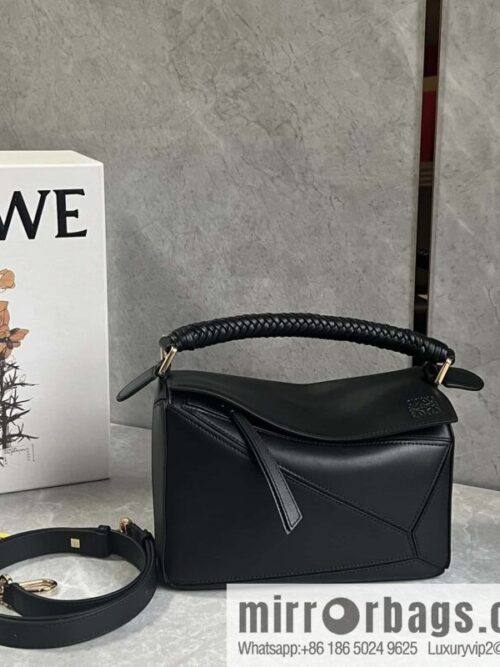 wsxc1716400093591_0-800x800caqspnvteex199479_20250709042303.jpg LOEWE new knitting handle puzzle 0189 black 24CM