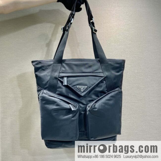 PRADA 🎉 new tote bag 🎉 2VG120