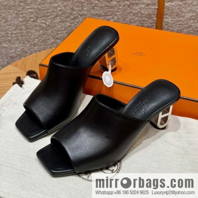 wsxc1717000490361_0-800x800tuwd4ycxyxe88767_20250701231734.jpg Hermès 122 lconique 60 sandals, black/ck89/noir calfskin/Nappa