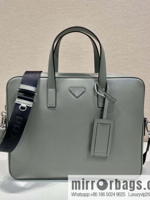 Prada 🎉 new briefcase 🎉 2VE368🎉