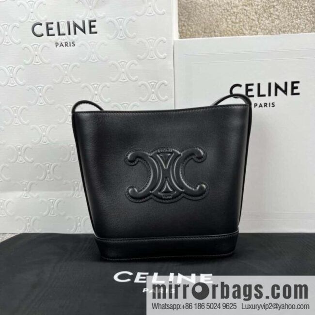 CELINE CUIR TRIOMPHE mini smooth leather bucket bag 10L433