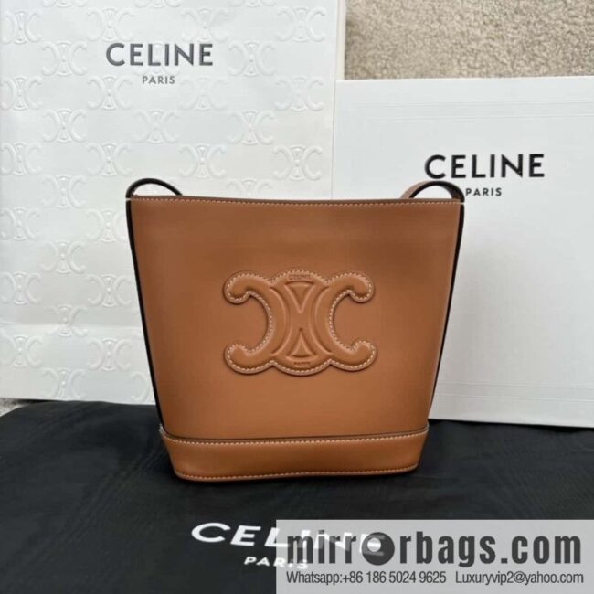 CELINE CUIR TRIOMPHE mini smooth leather bucket bag 10L433