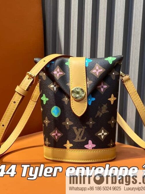 [Boutique‑grade] M83344 black color, variable code chip version, men\'s bag potato chip bag series Tyler envelope crossbody bag M83343 LV & Tyler joint potato chip bag