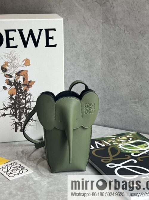wsxc1719305861031_0-800x800iitmnnak1q2188001_20250708223111.jpg LOEWE 🐘 super act cute baby elephant mobile phone bag 0557 avocado green