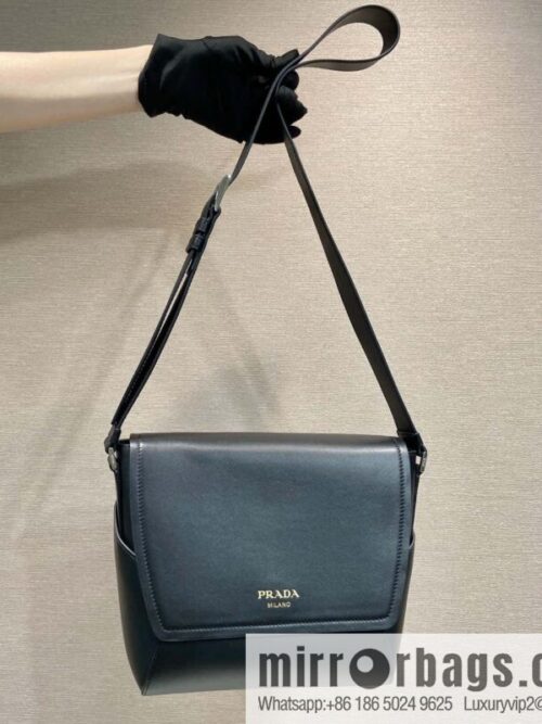 wsxc1719486399511_0-800x800e4pf1rrj4t3185194_20250708210726.jpg PRADA 🎉 new mailman bag 🎉🎉 2VD069 black