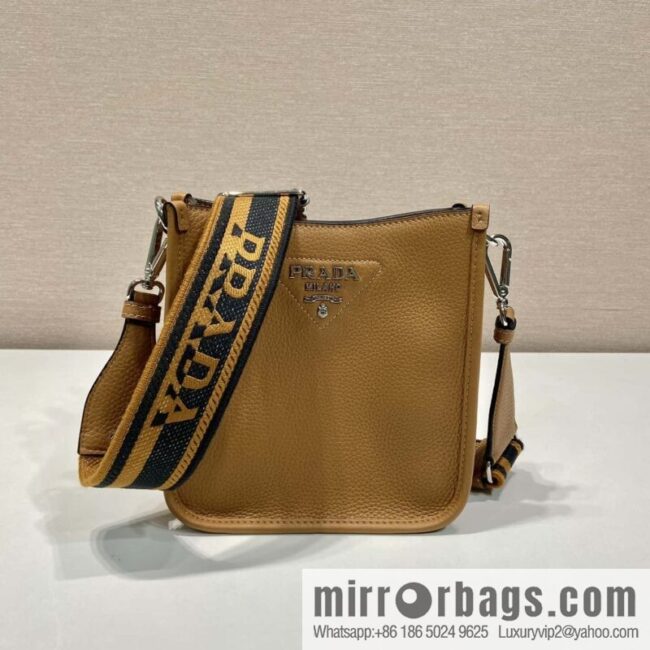 PRADA 👏 new shoulder strap bag 👏 1BH191/tote bag new color