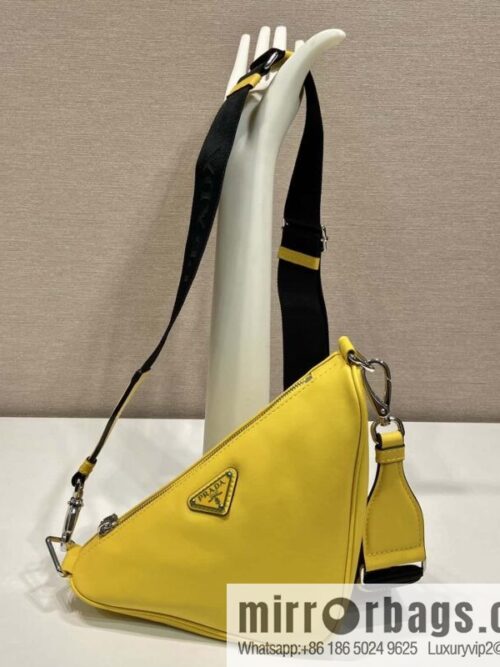 wsxc1722521385495_0-800x8002aunintisjk173752_20250705224824.jpg PRADA 🎉 Upgrade Board Triangle Pack 🎉 2VH155 Plain Weave, Yellow