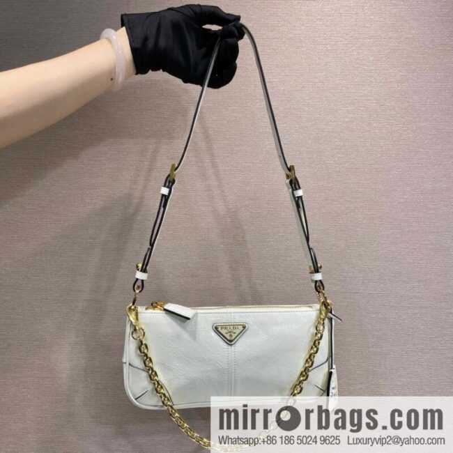 PRADA 🎉 new armpit bag 🎉 1BC221 🎉🎉 white