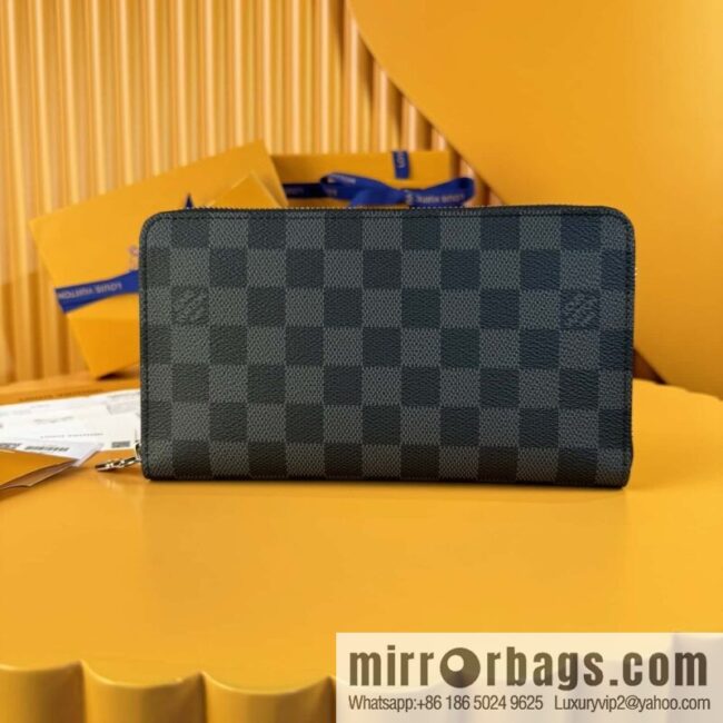 LV Zippy Wallet N63077 Premium