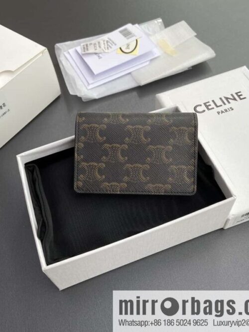 wsxc1723559913298_0-800x80024kmcpo5bn0173242_20250705223222.jpg CELINE TRIOMPHE Logo Printed Business Card Case 10J812BZR.38SI