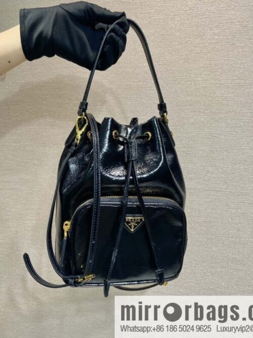 wsxc1724256417526_0-800x800knsjikclqpt173051_20250705222711.jpg PRADA 🎉 paint crumpled skin bucket bag 🎉 1BH038