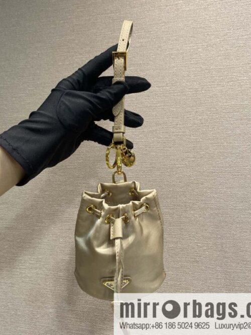 wsxc1726232085043_0-800x8004uutpp4r24l164261_20250705175610.jpg PRADA 🎉 mini bucket bag 🎉 1TT202 new 🎉🎉 grey