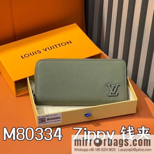 [Premium‑quality] M80334 green full leather single zipper wallet series, this horizontal Zippy wallet.